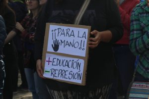 marcha del diez cartel represion